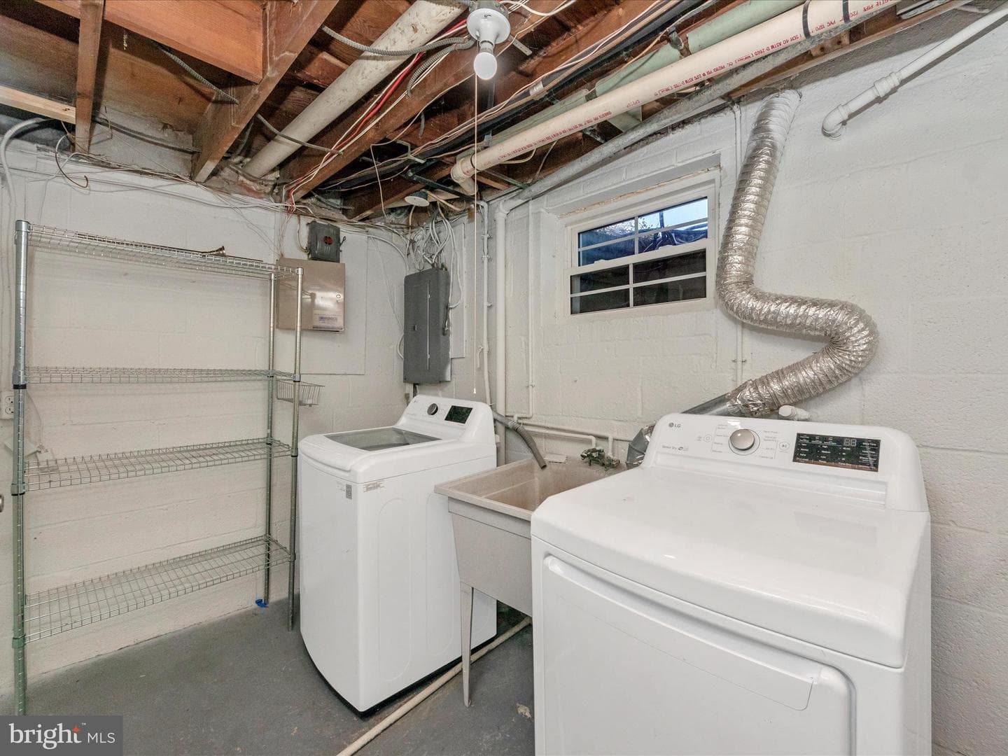 3904 Essex Court photo 42