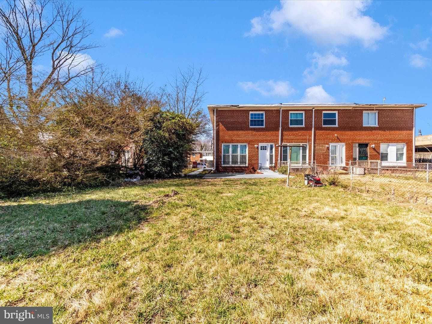 3904 Essex Court photo 48
