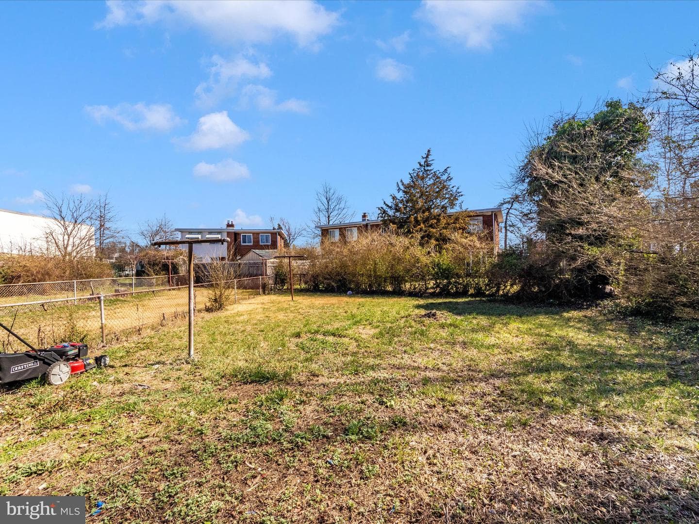 3904 Essex Court photo 52