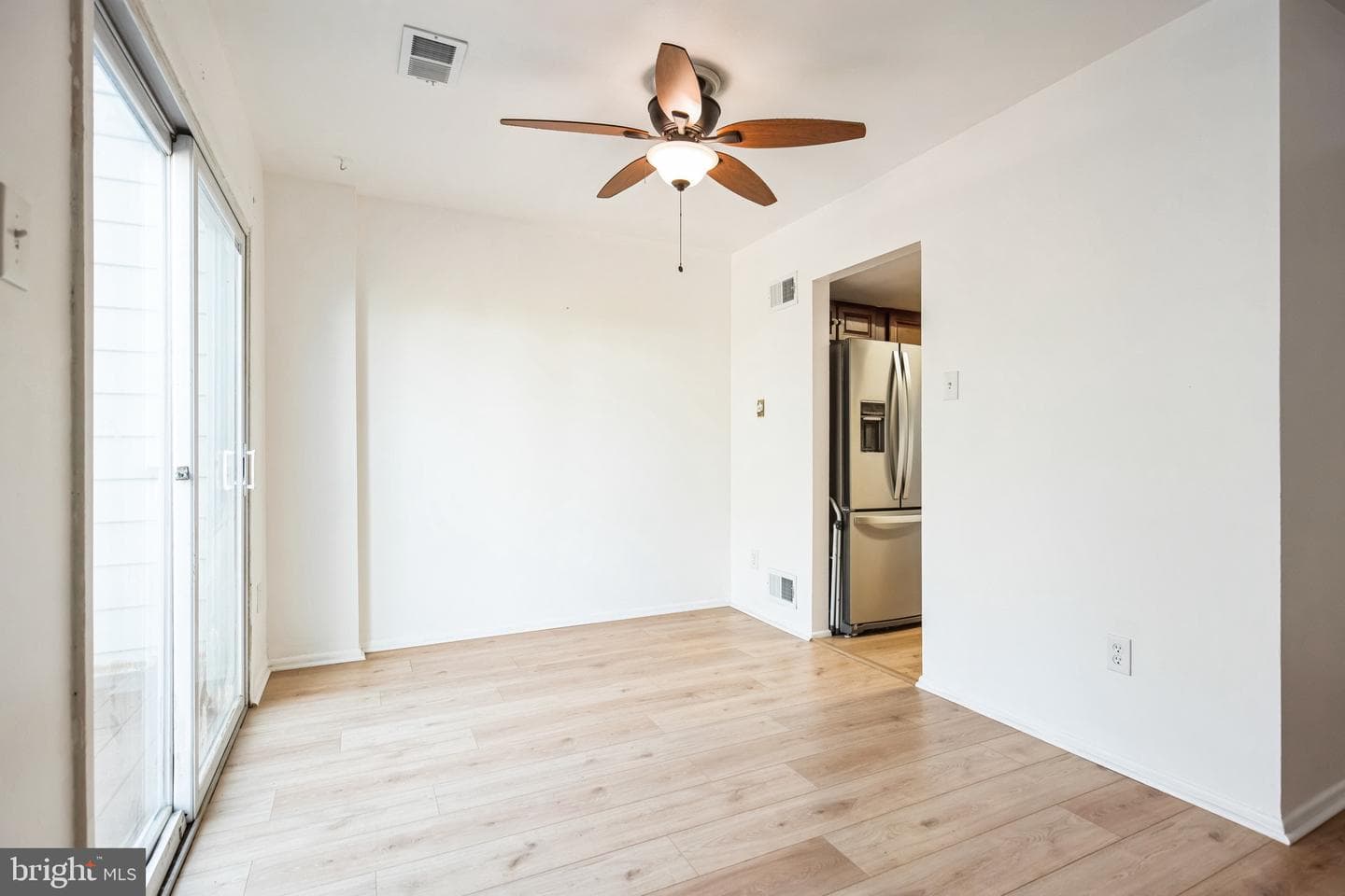 8811 Fairhaven Avenue photo 11