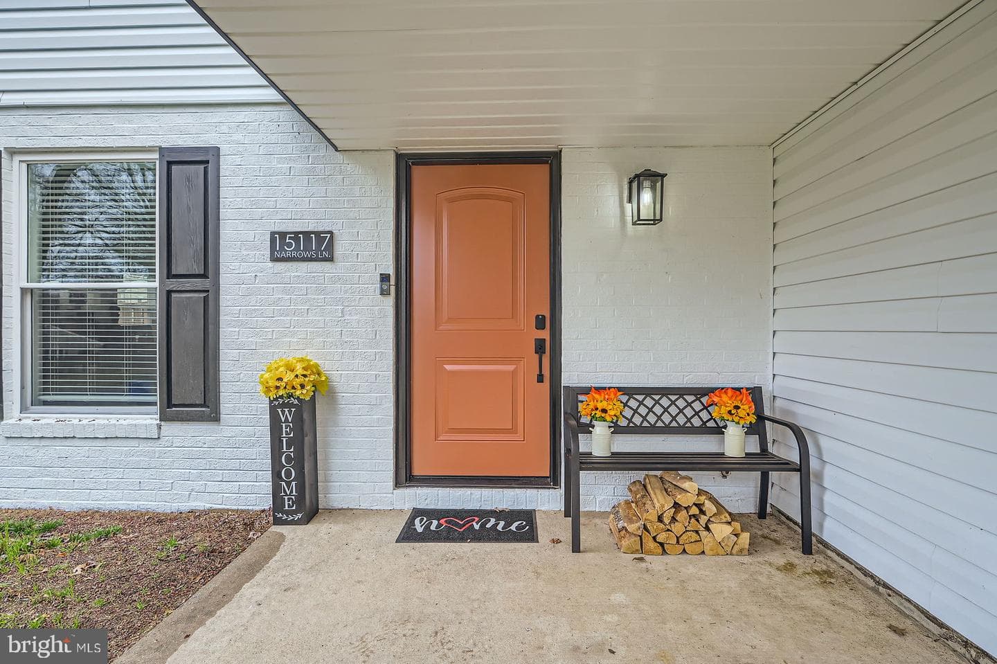 15117 Narrows Lane photo 3