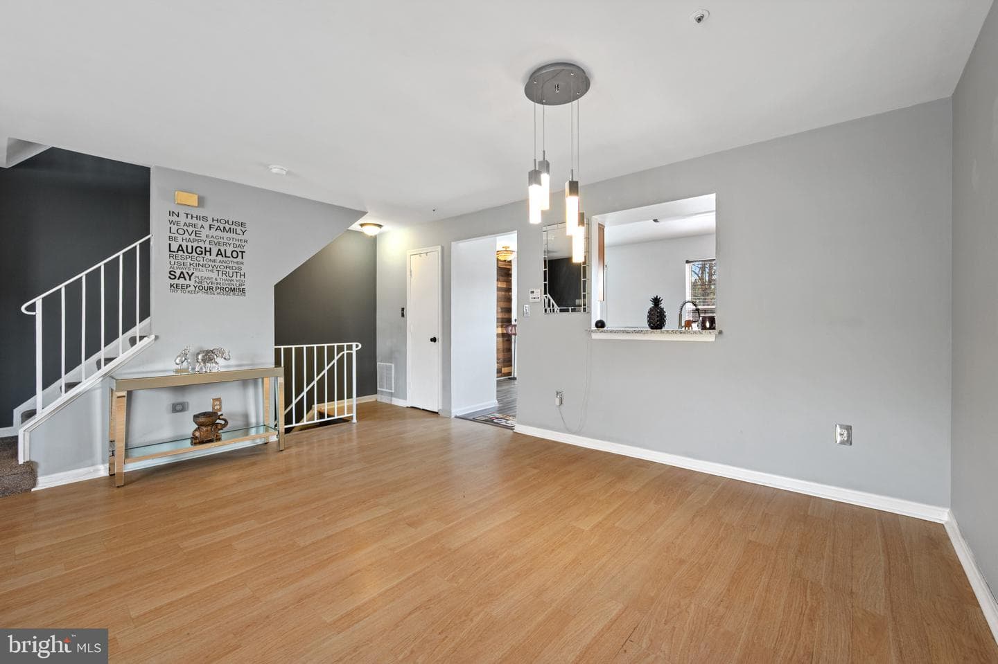 842 Alabaster Court photo 8