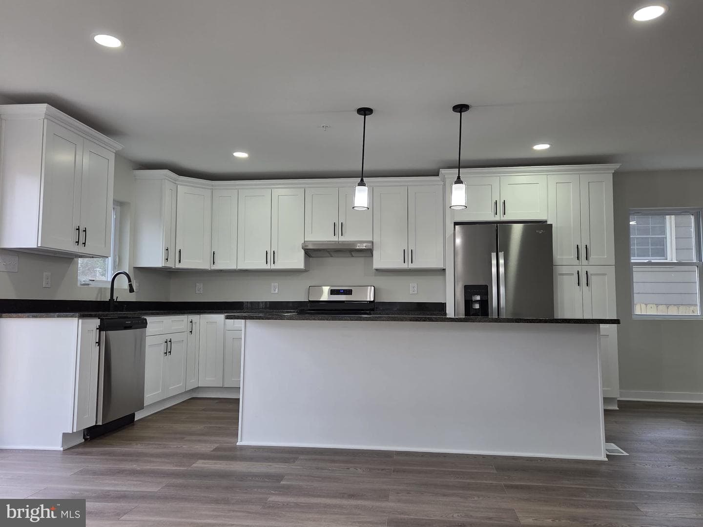 4823 Lexington Avenue photo 5