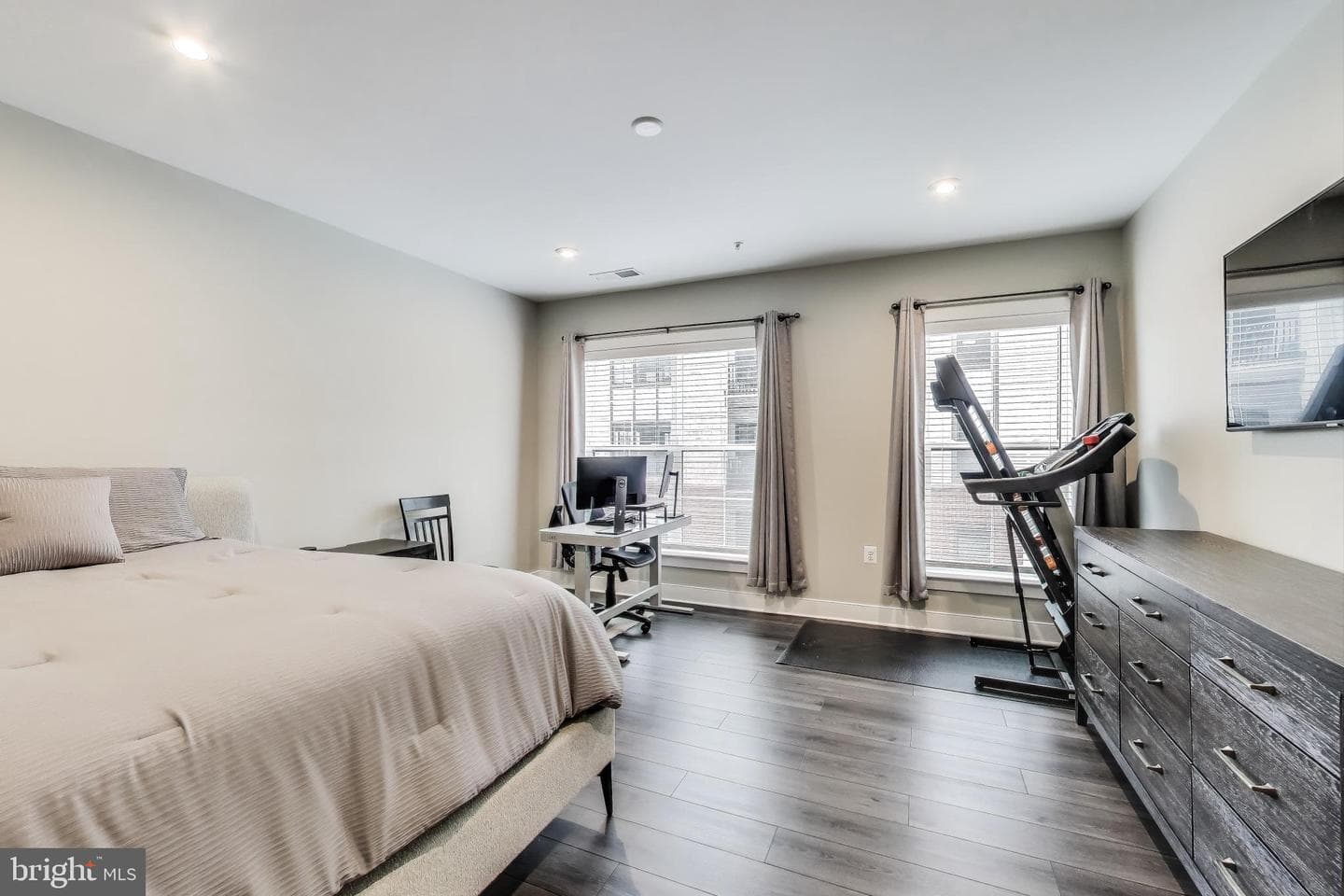 100 Saint Ives Place #208 photo 13