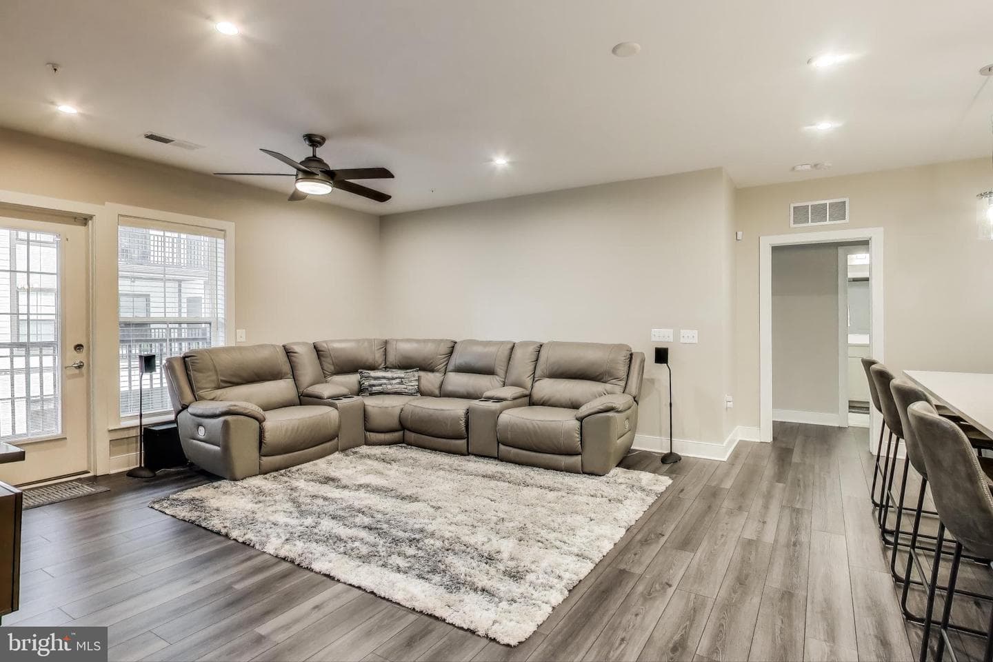 100 Saint Ives Place #208 photo 6
