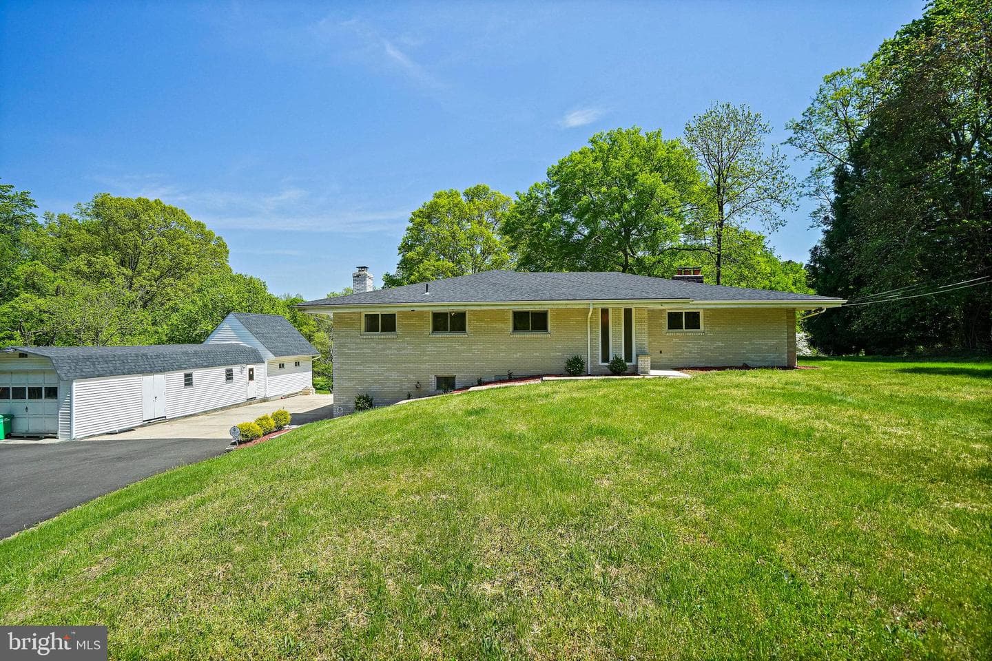2610 Old Largo Road