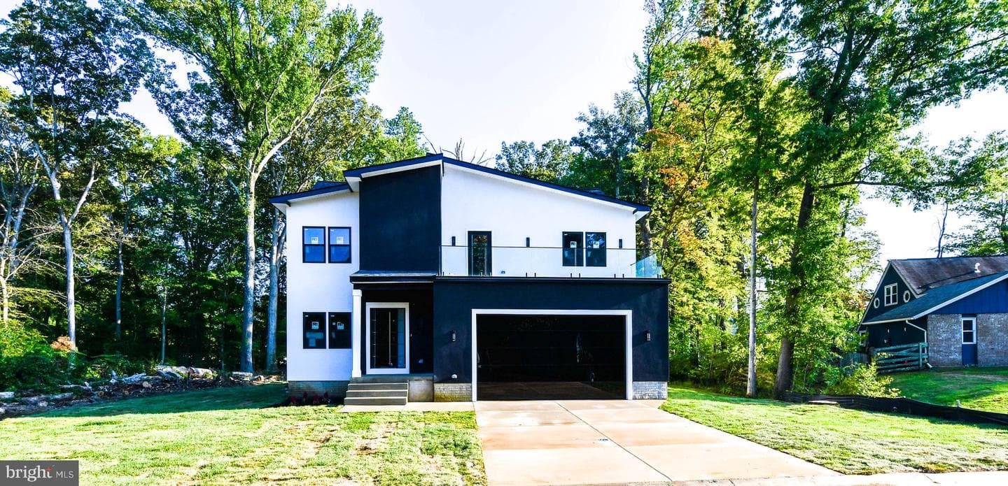 16305 Ayrwood Lane, Bowie