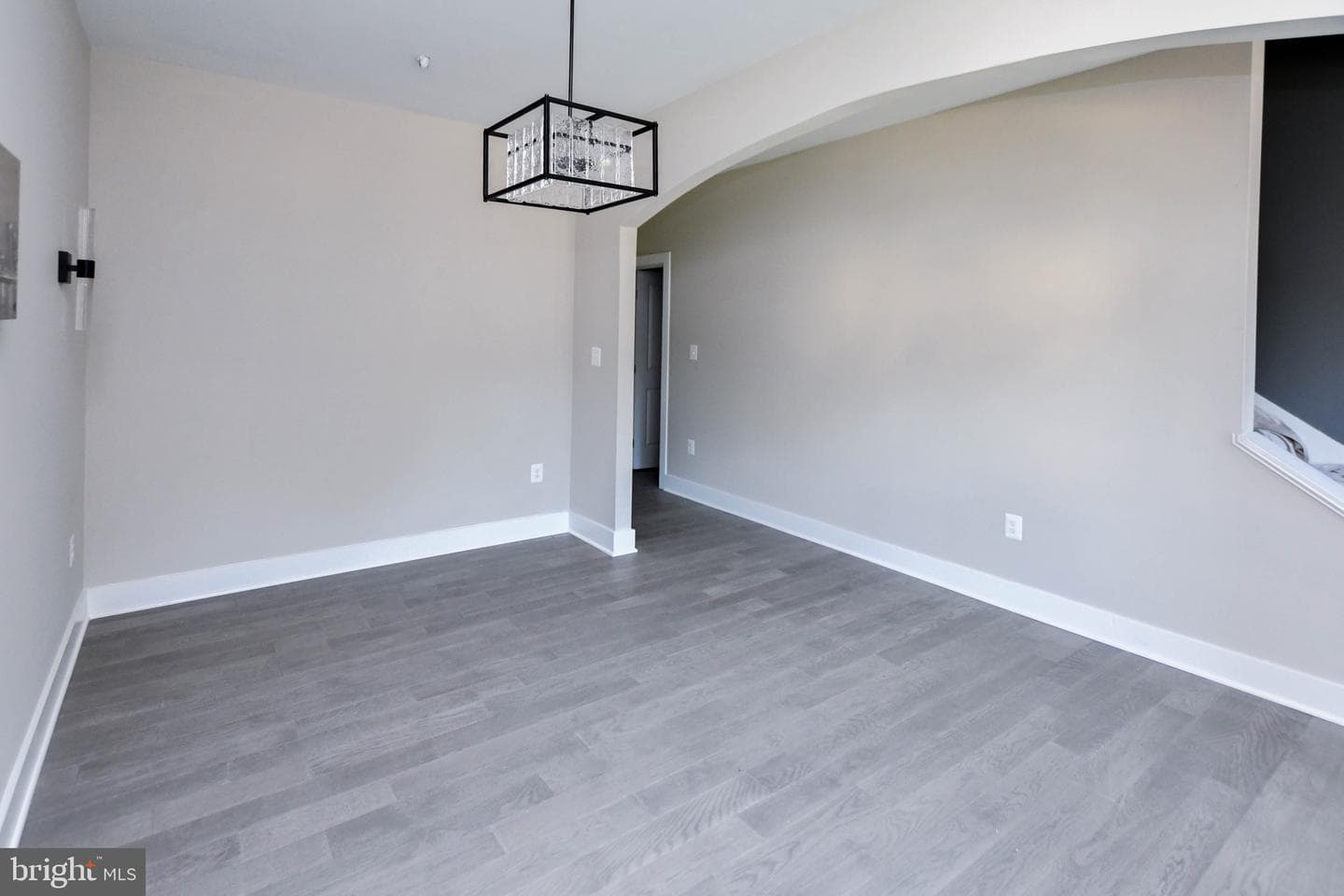 16305 Ayrwood Lane photo 4