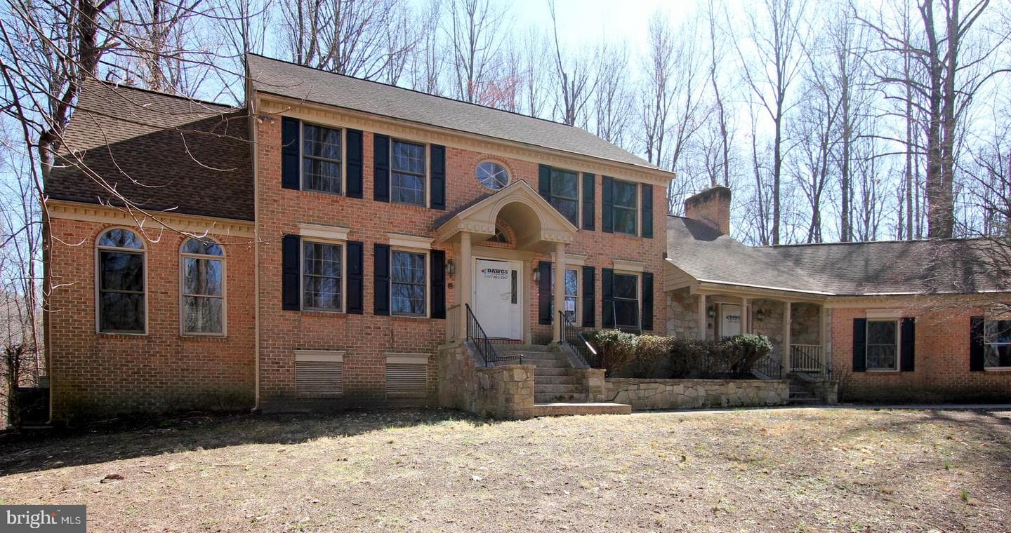 5716 Kenfield Lane photo 2