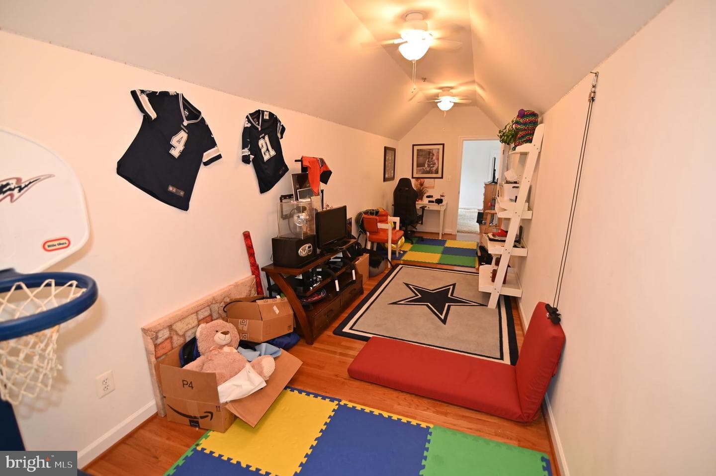 301 Lismore Drive photo 86