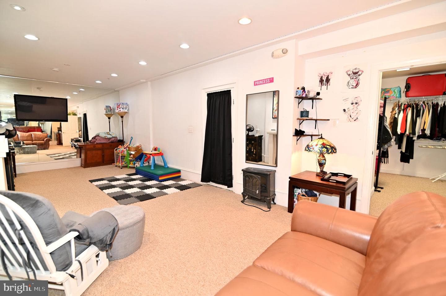 301 Lismore Drive photo 94