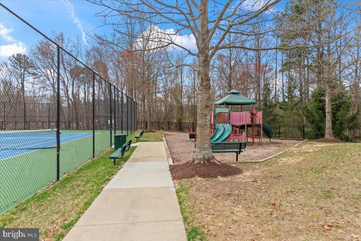 7109 Beissel Court photo 27