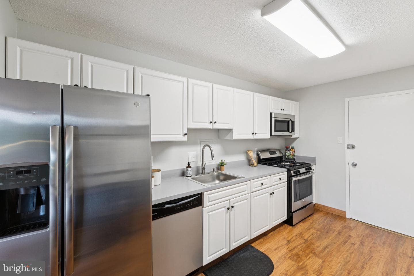 6100 Westchester Park Drive #506 photo 11