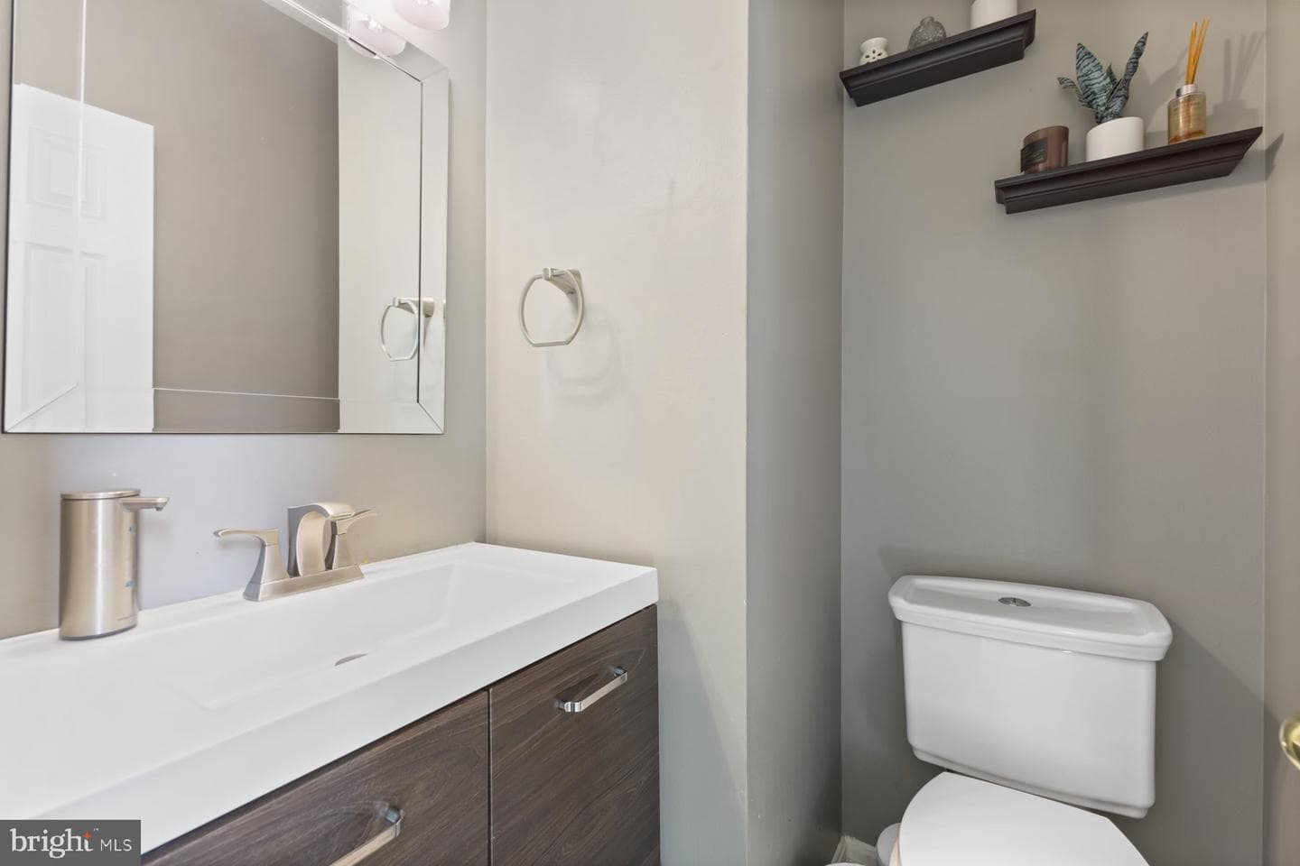 1003 Strausberg Street photo 12