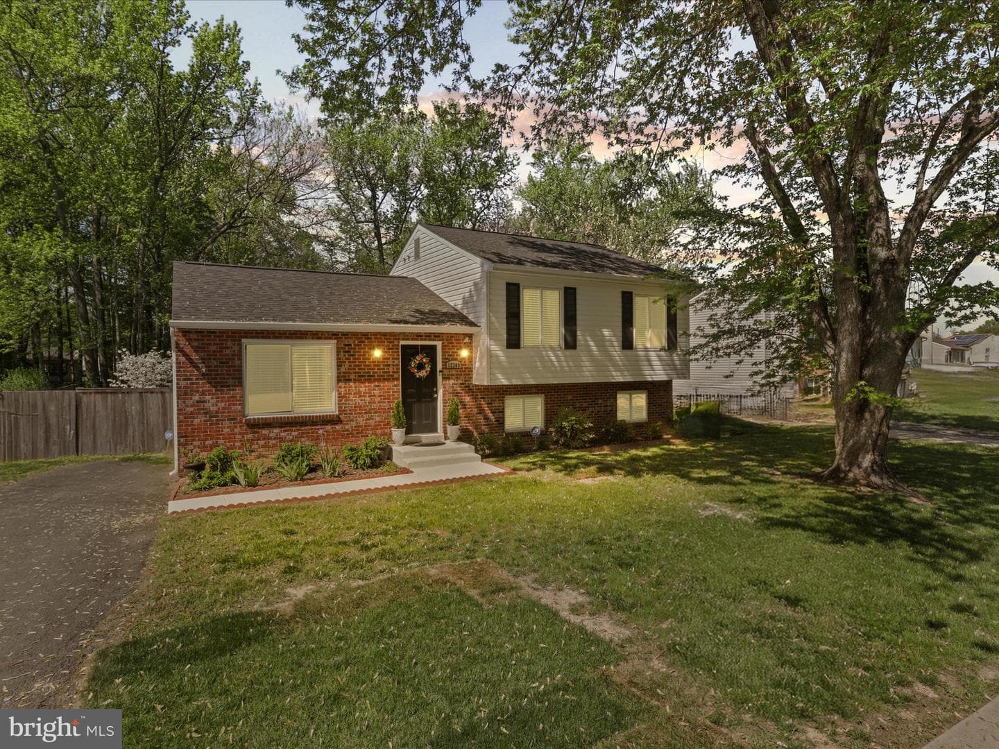 12209 Gable Lane photo 4