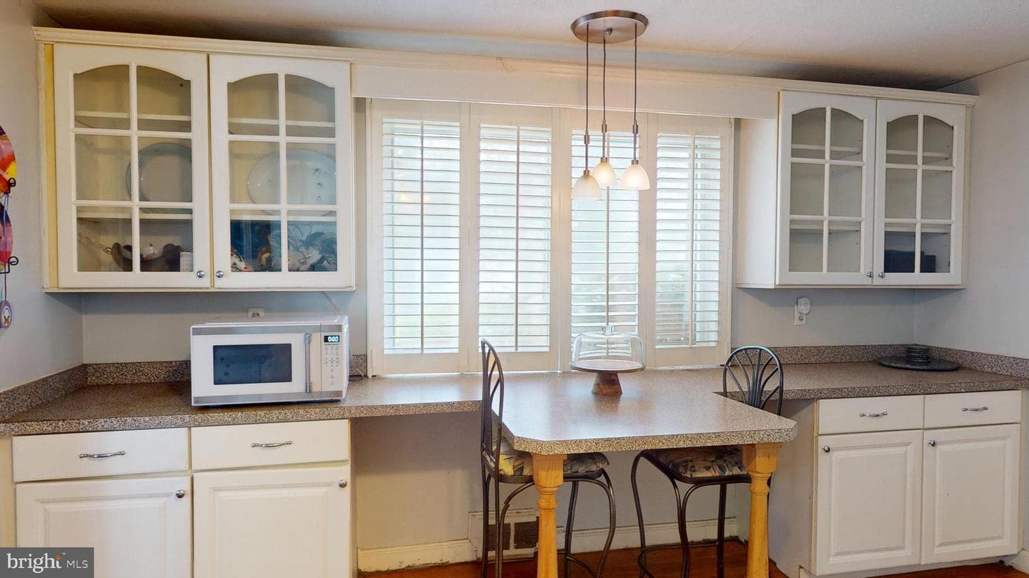 6103 Manor Road photo 23