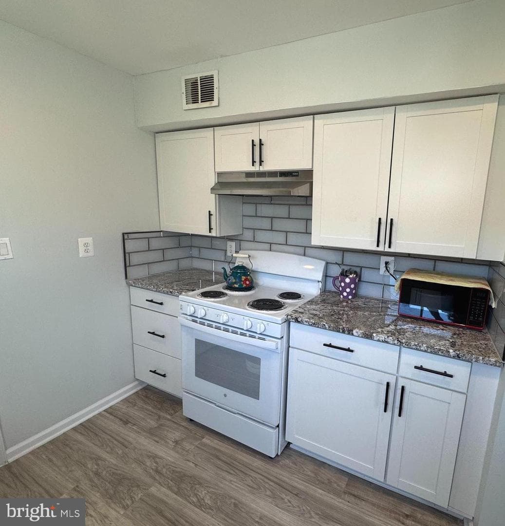 3207 Randall Road photo 5