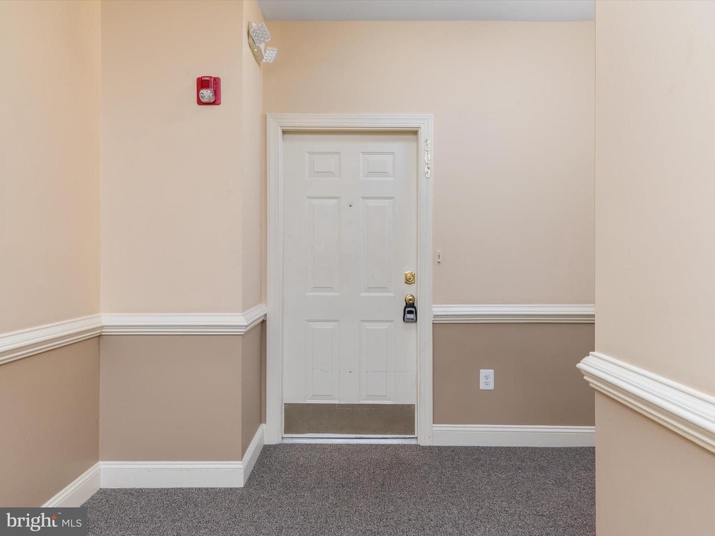 15618 Everglade Lane #306 photo 3