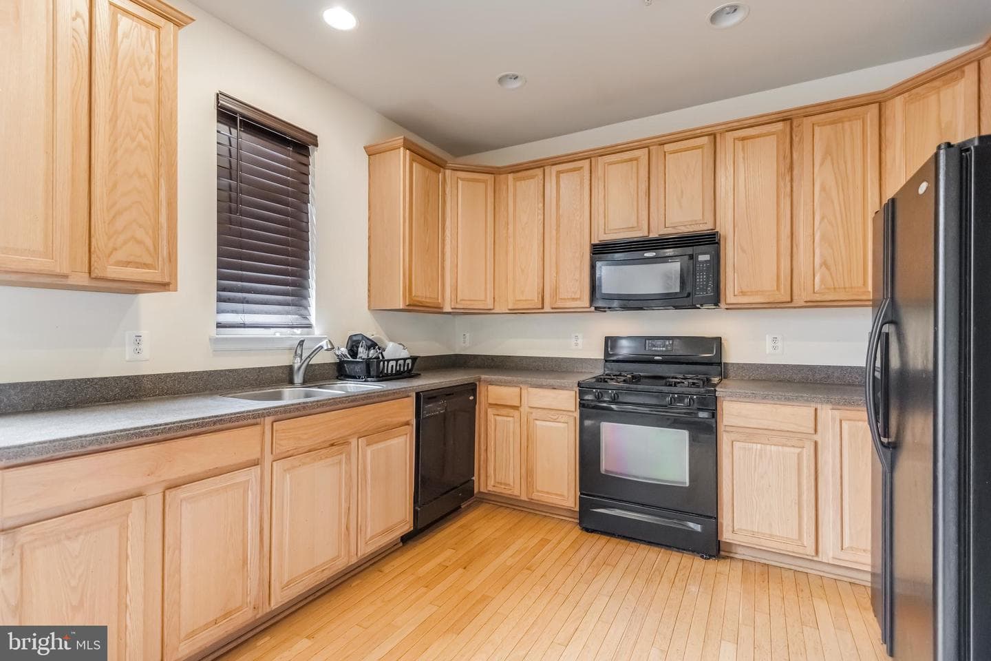 4240 Talmadge Circle photo 5