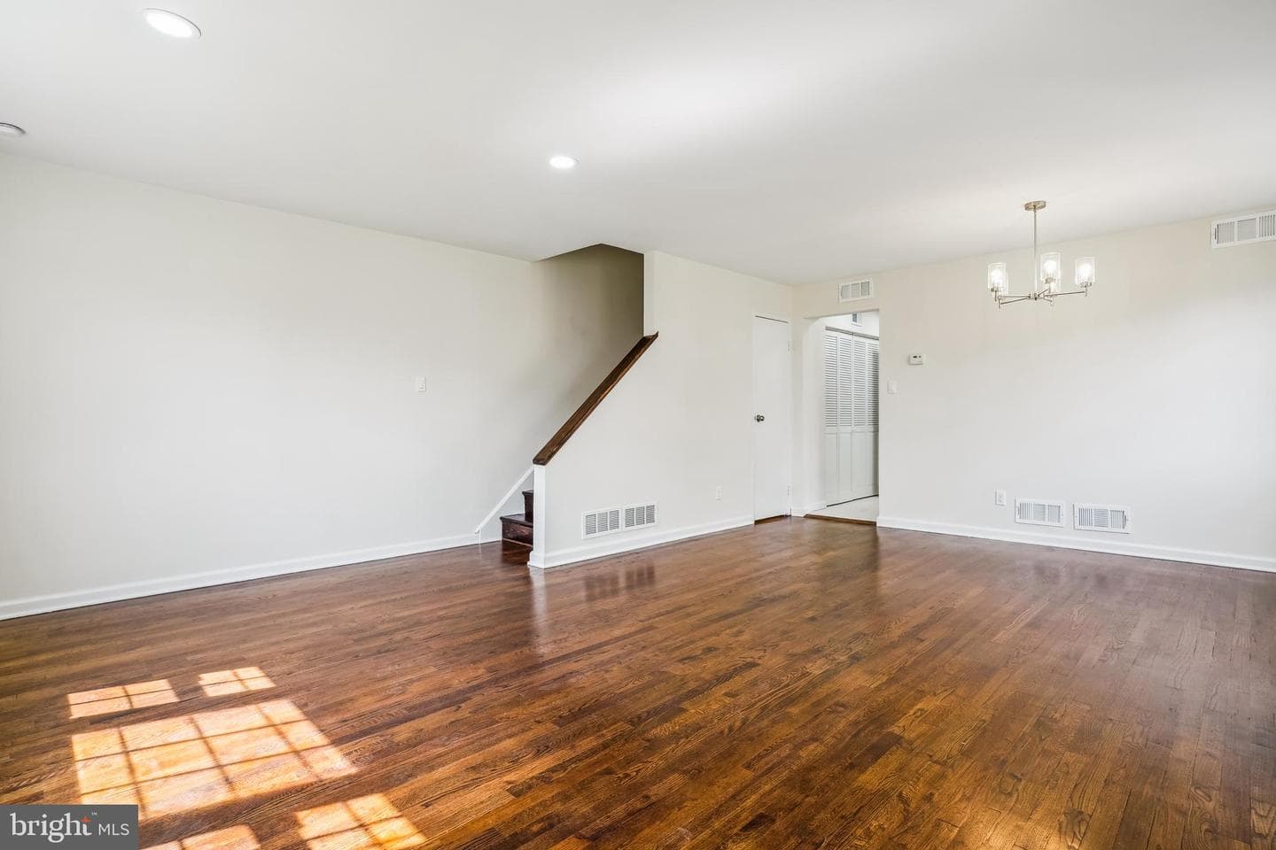 2305 Houston Street photo 28