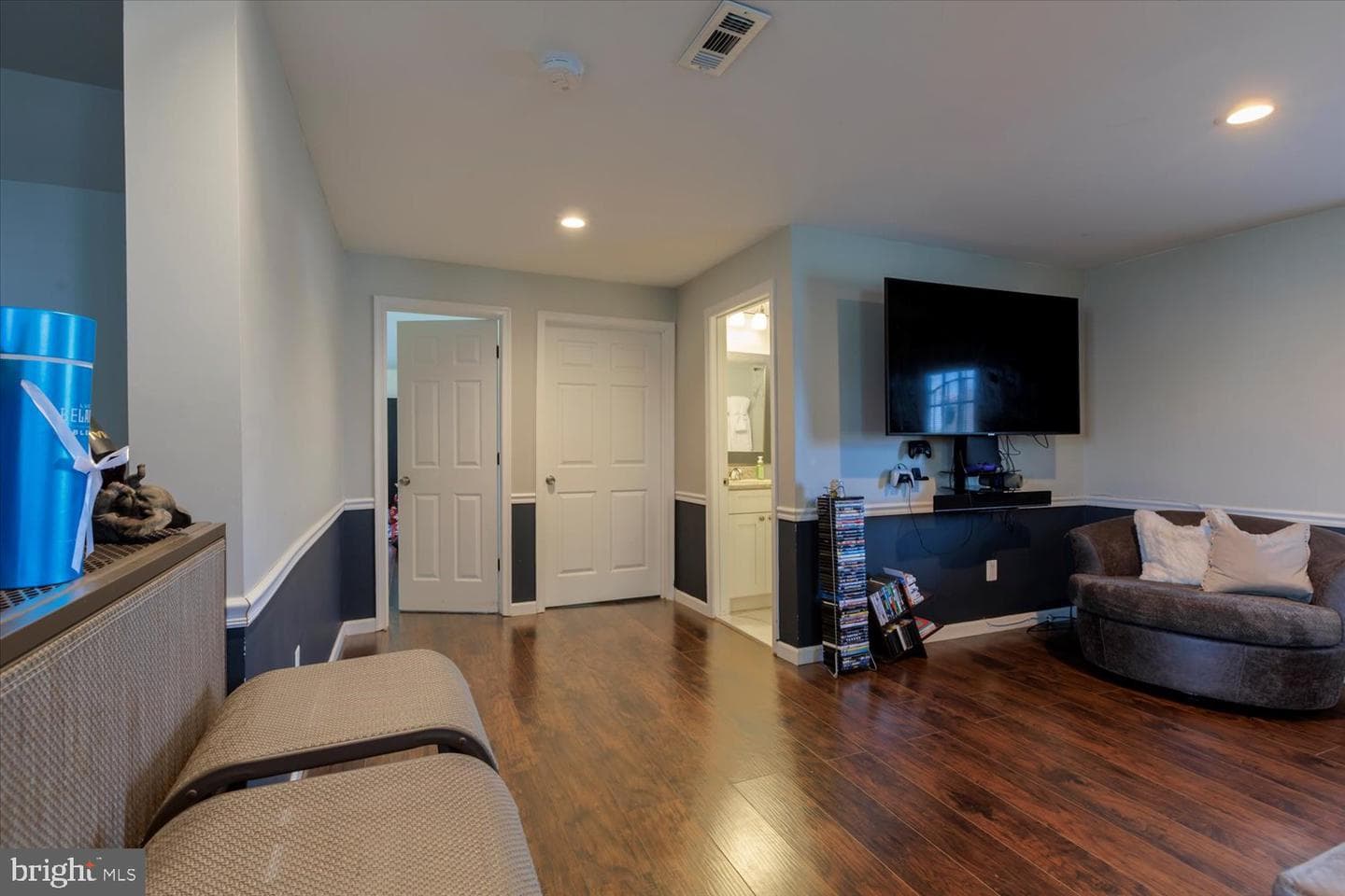 617 Castlewood Drive photo 26