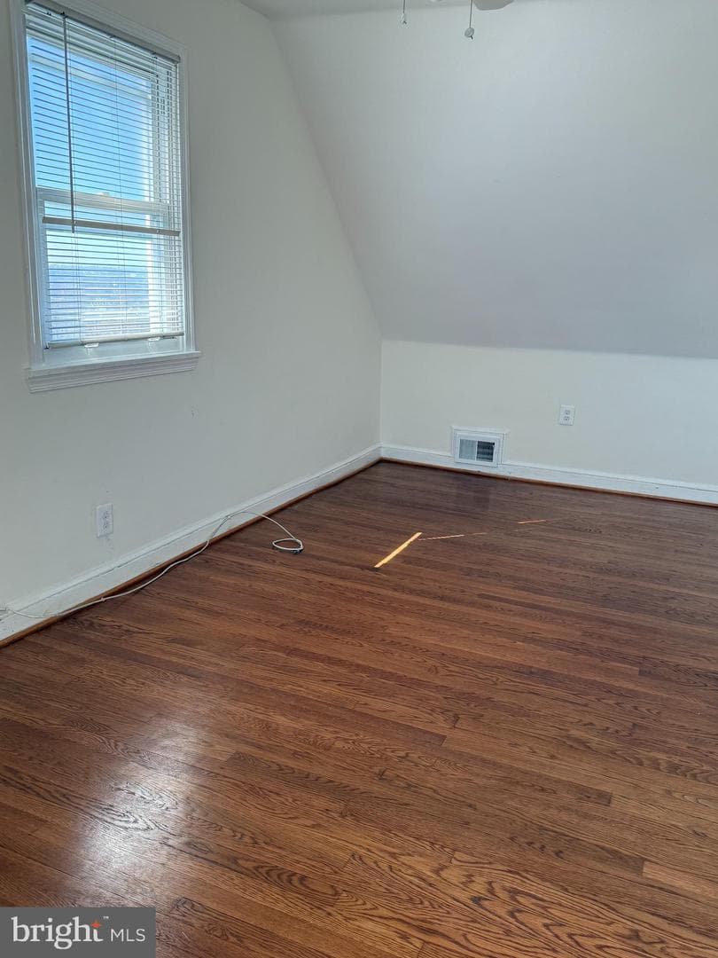 5529 Volta Avenue photo 14