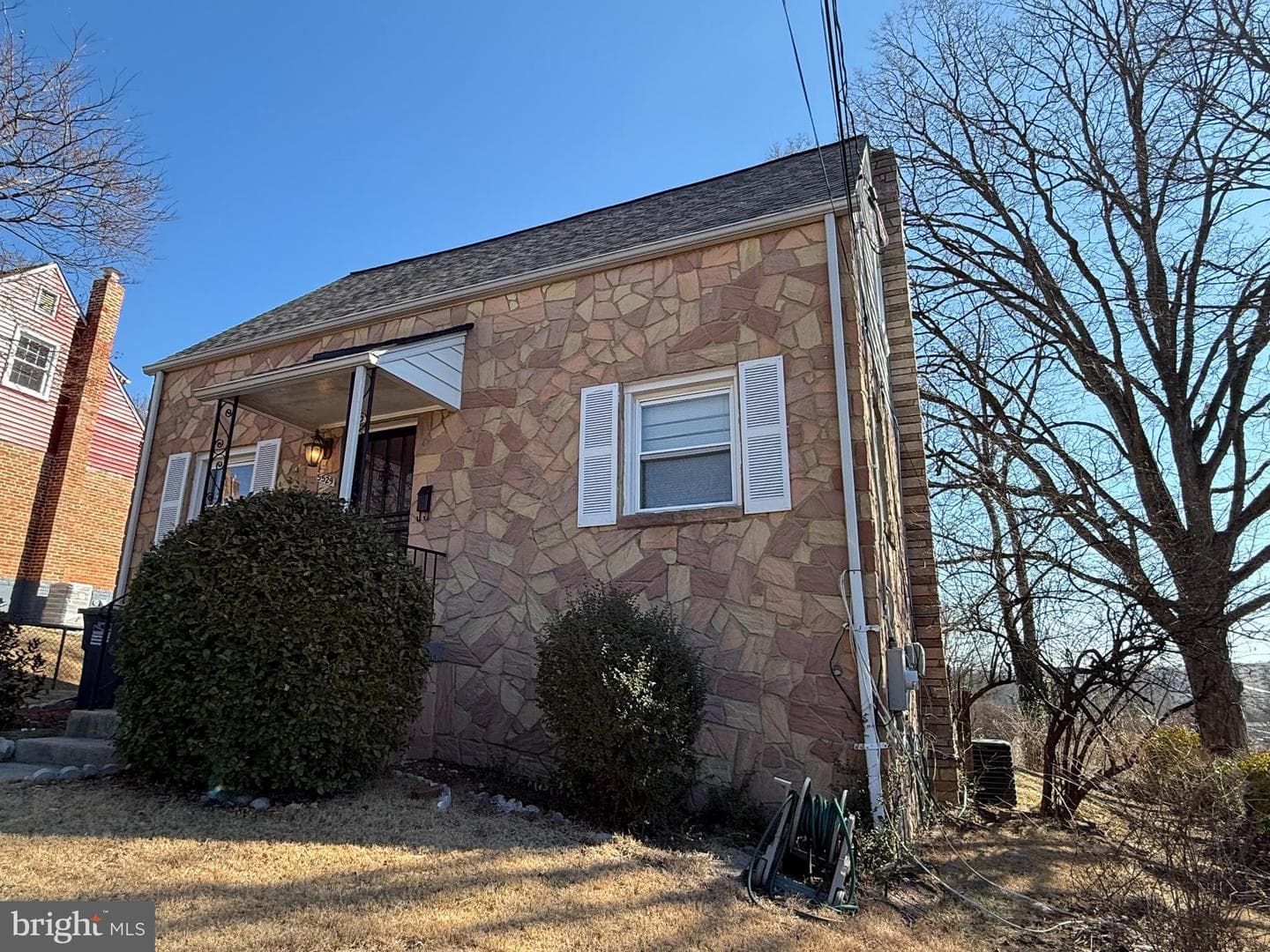 5529 Volta Avenue photo 2