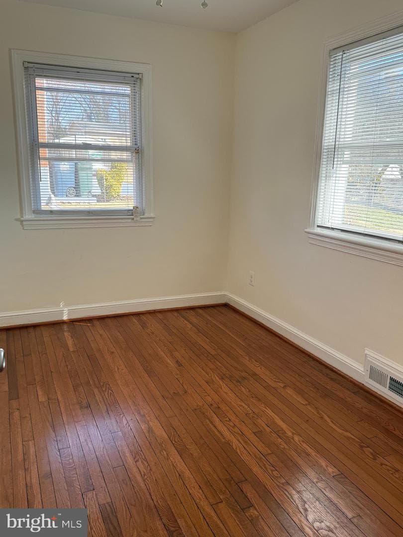 5529 Volta Avenue photo 5