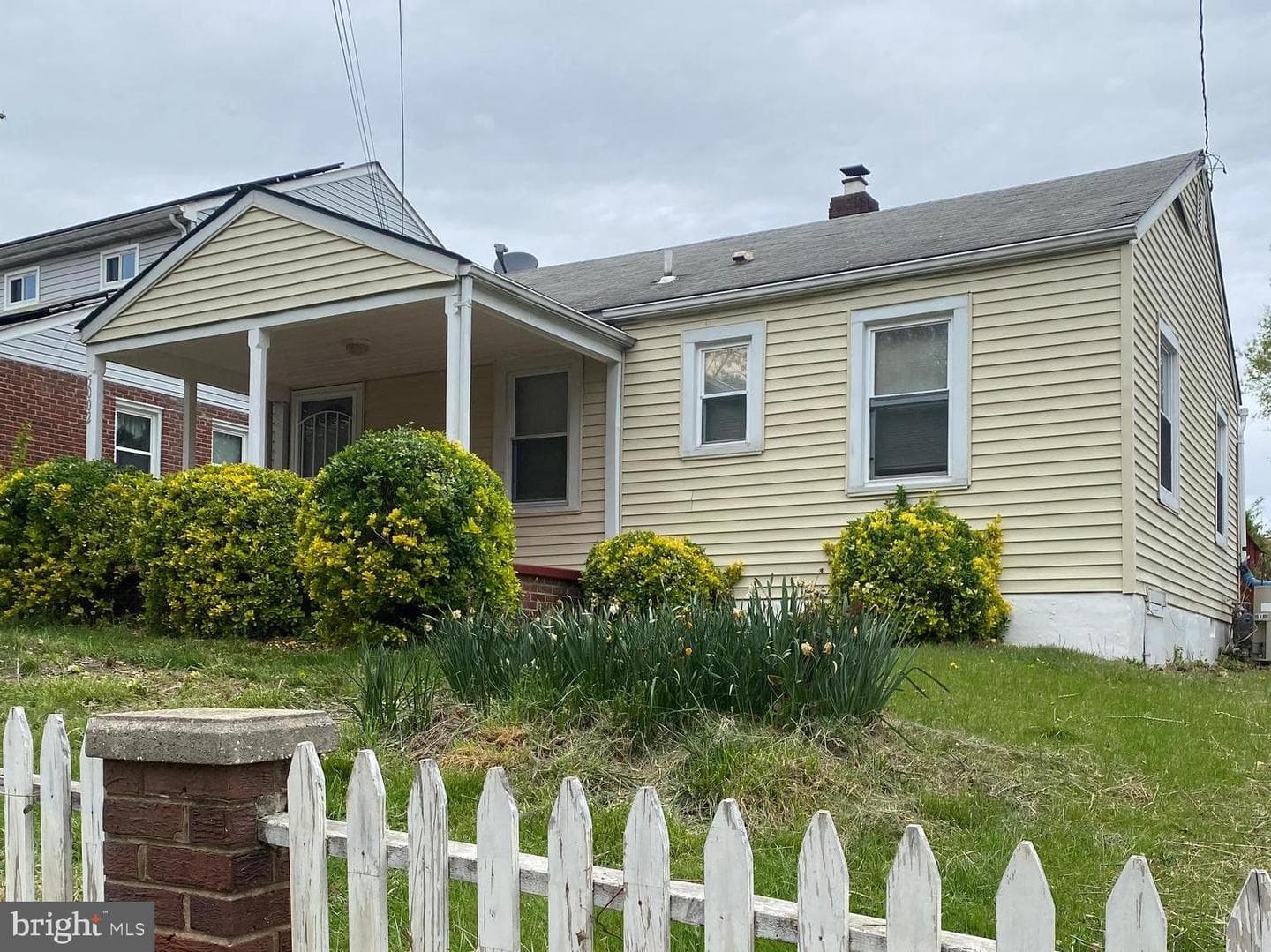 5002 Lackawanna Street photo 3