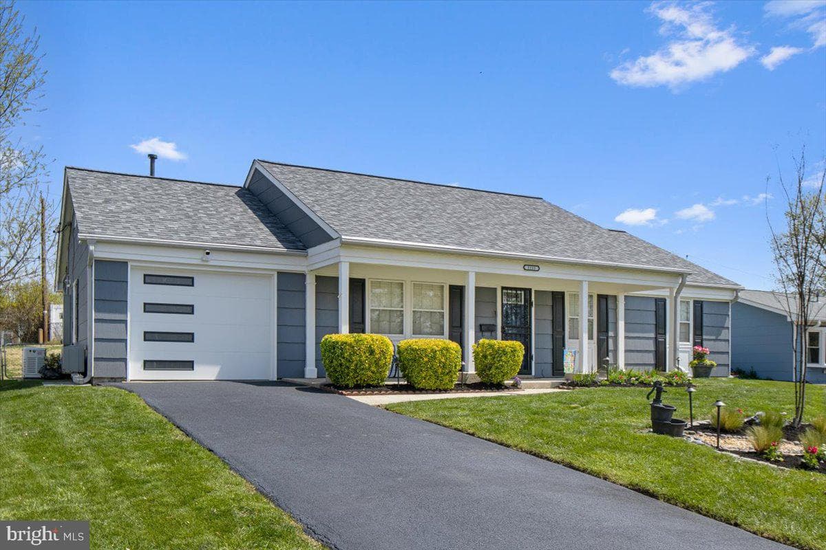 1111 Parkington Lane photo 2
