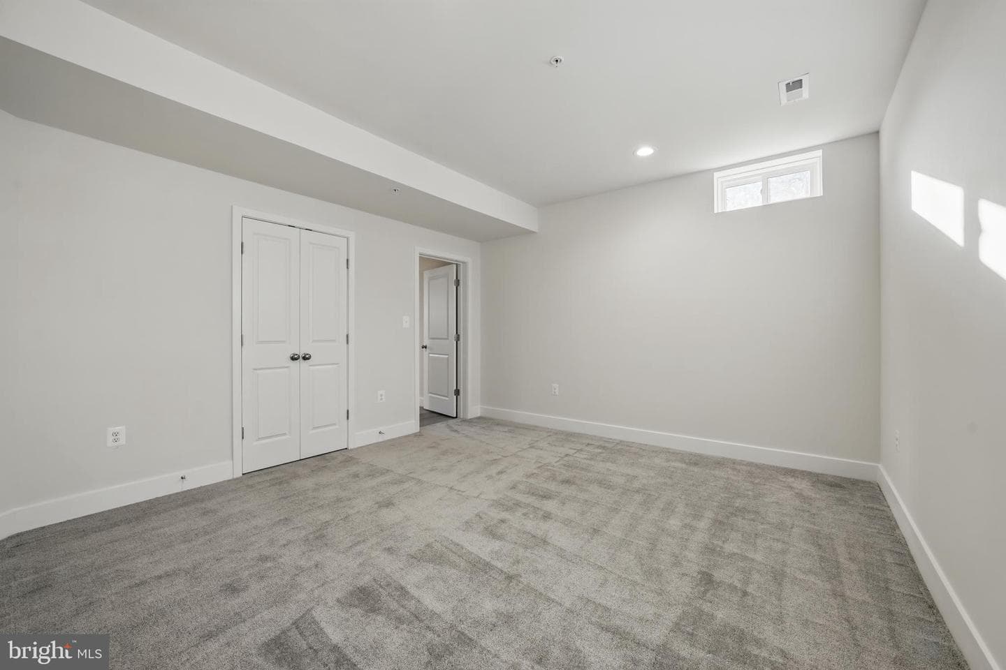 8504 Wendy Street photo 34