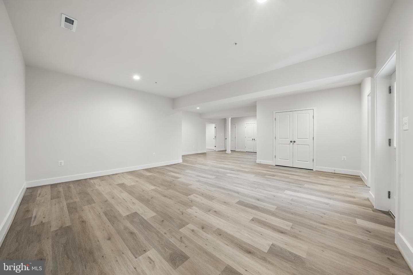 8504 Wendy Street photo 36
