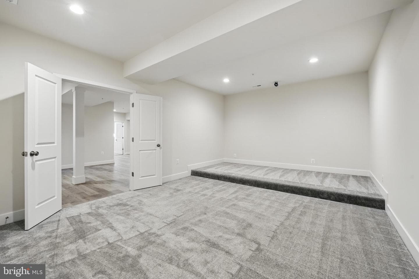 8504 Wendy Street photo 38