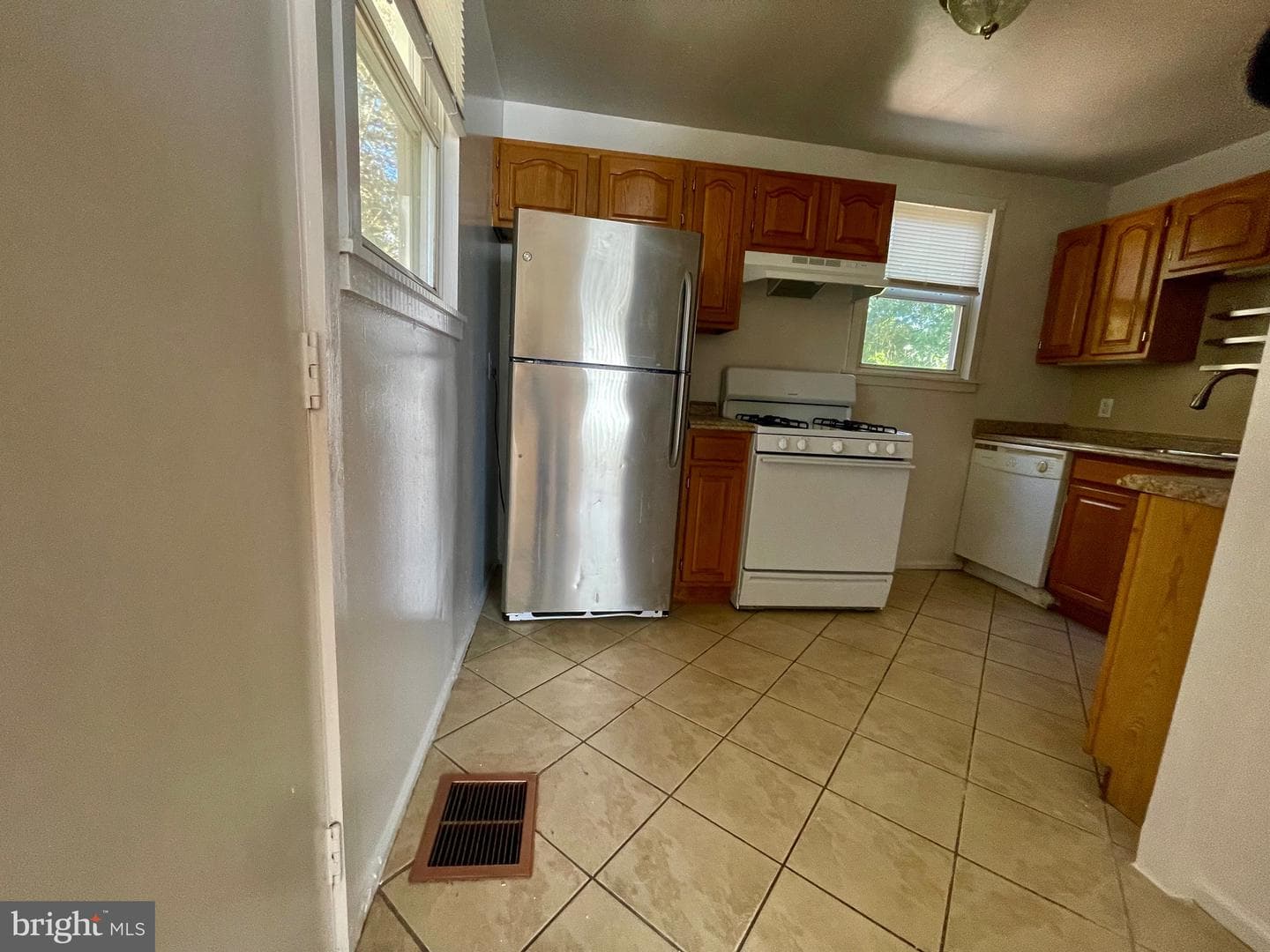 5714 63rd Avenue photo 9