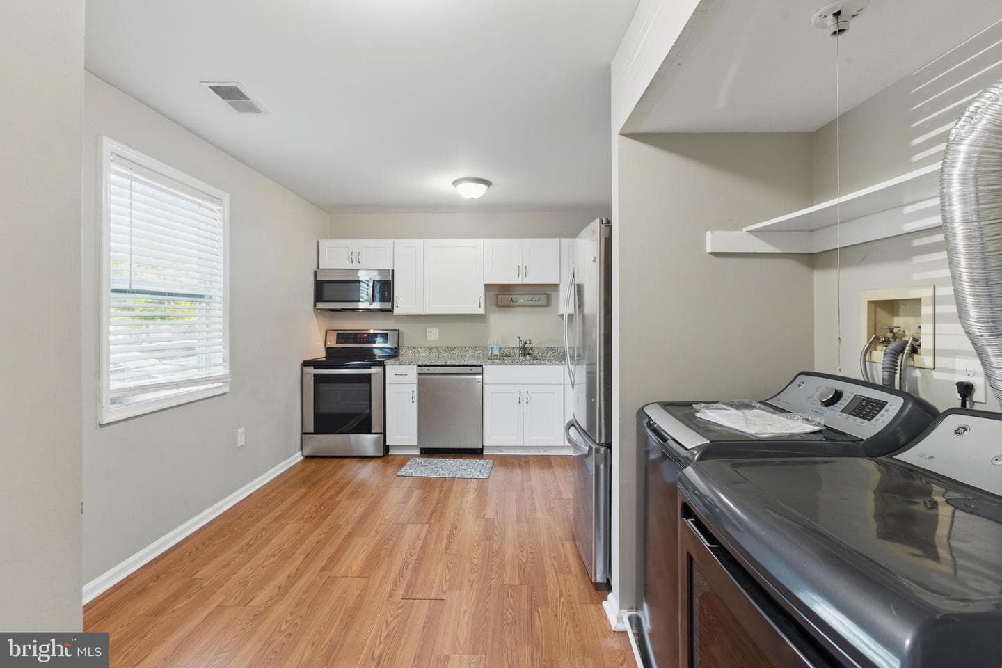 3014 South Grove photo 10