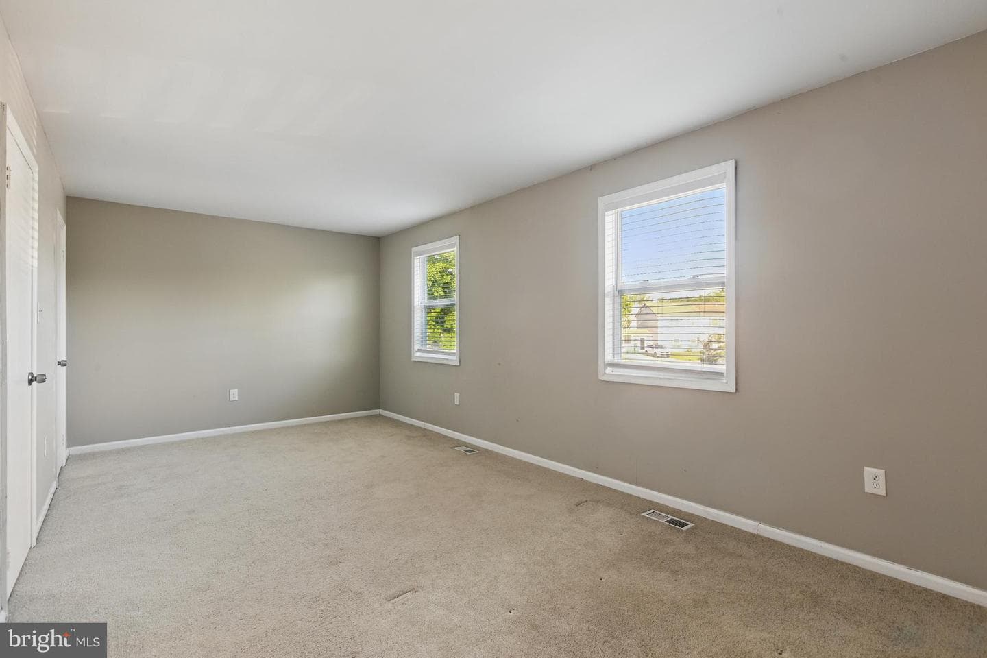 3014 South Grove photo 20