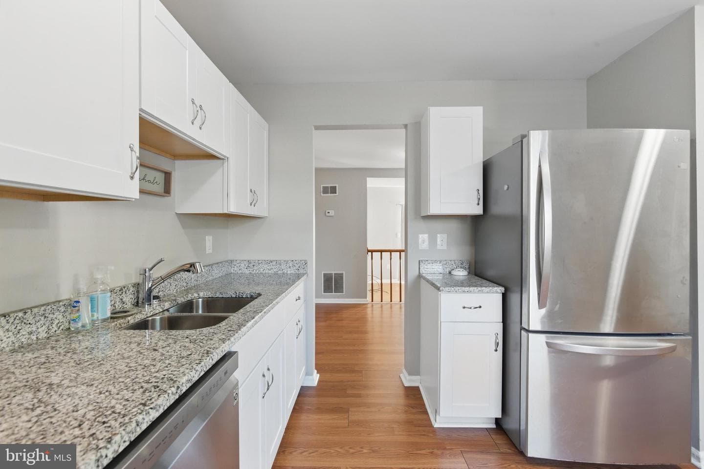 3014 South Grove photo 8