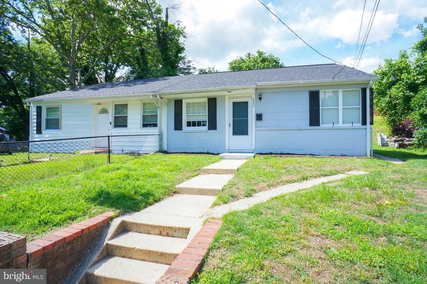 2304 Penbrook Circle photo 4