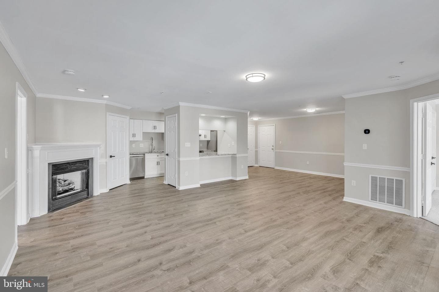 3706 Excalibur Court #201 photo 3