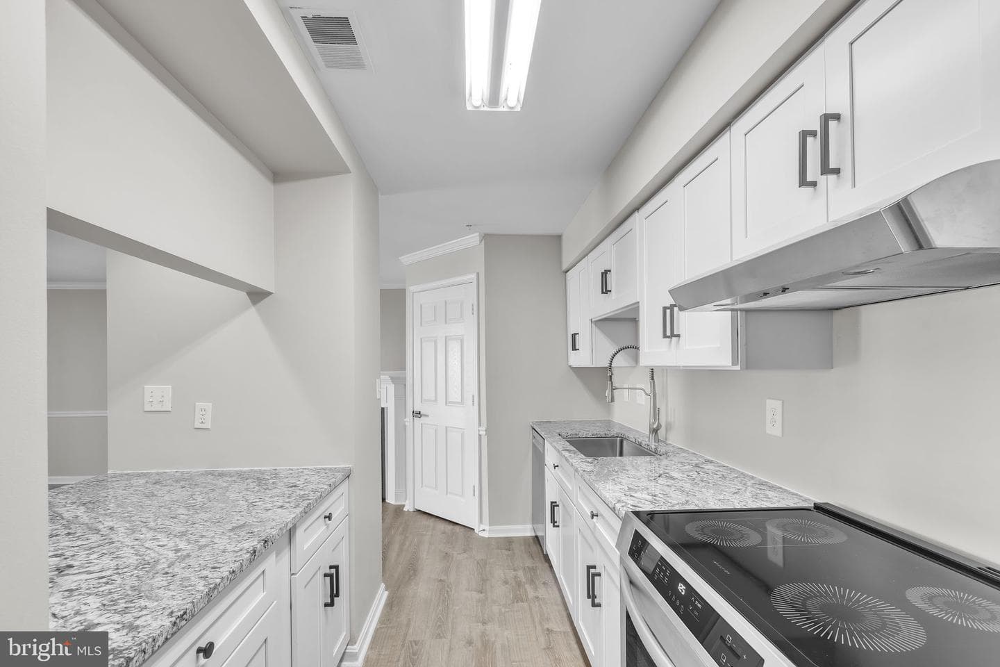 3706 Excalibur Court #201 photo 8