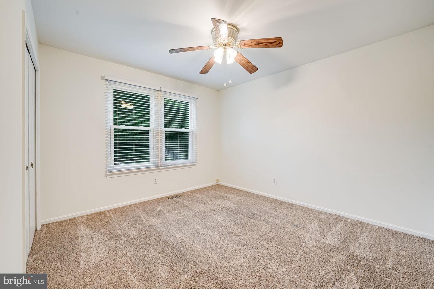 12211 Guinevere Place photo 10