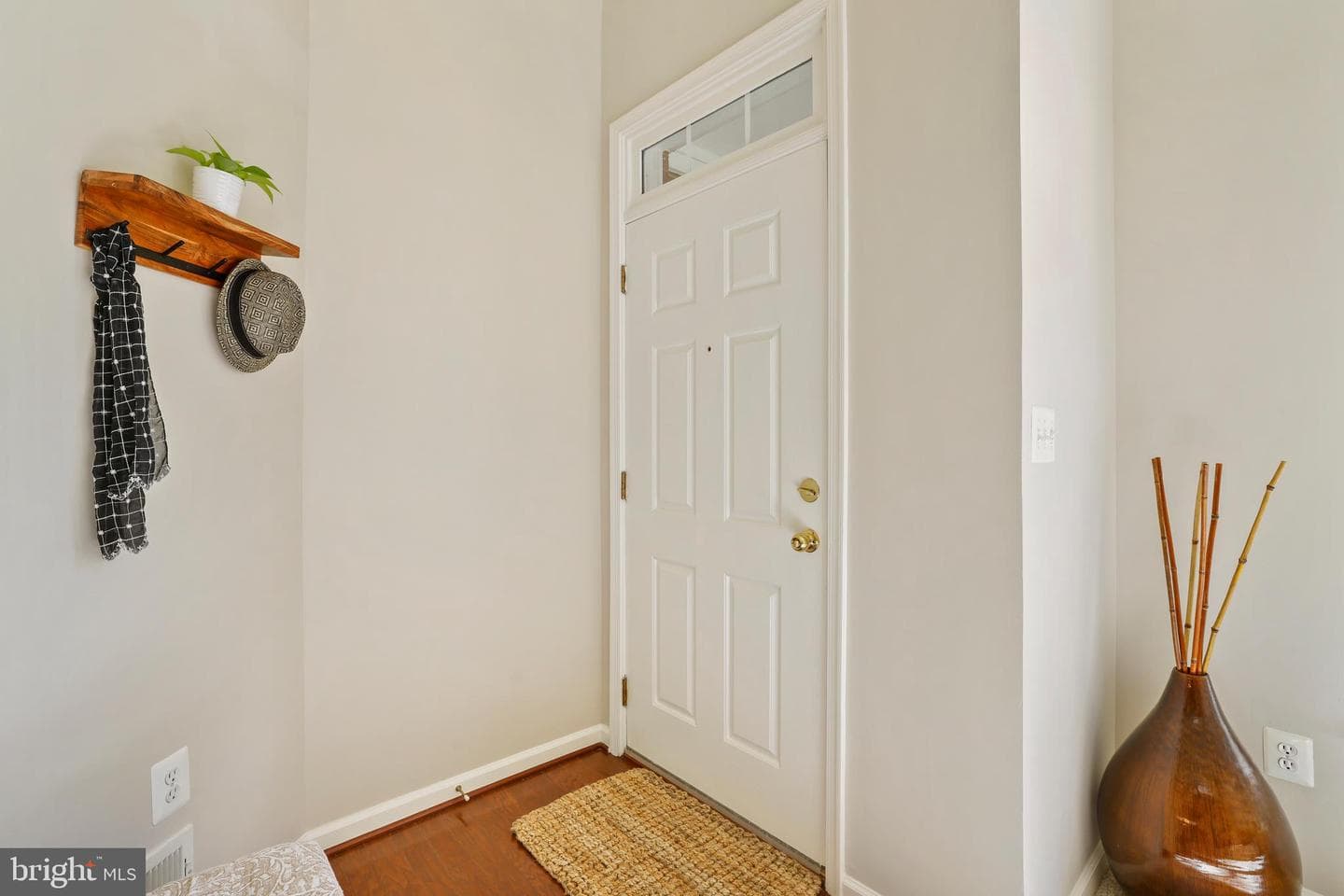 1007 Treeland Way #503 photo 3