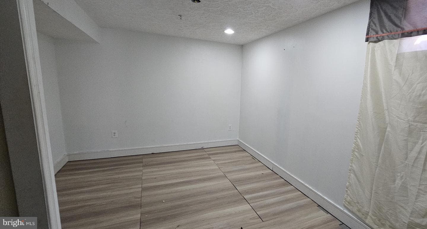 10909 Waco Drive photo 23