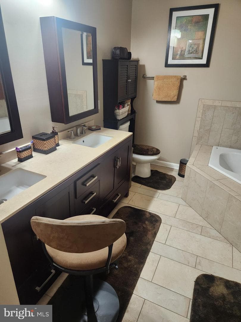 9304 Stream Valley Lane photo 19