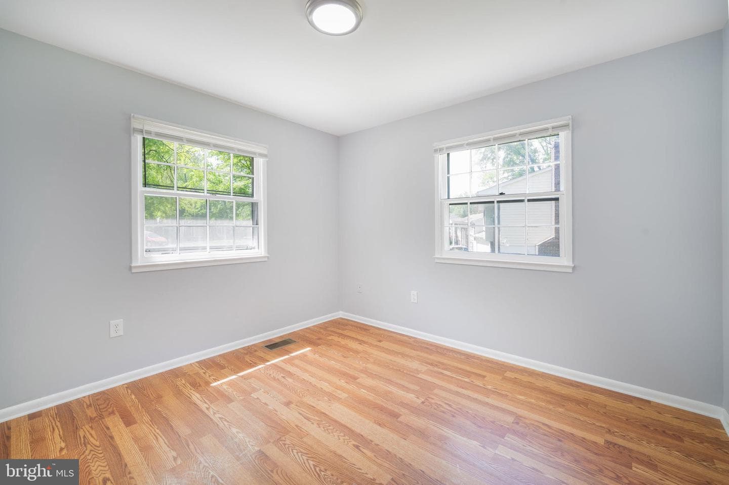 12417 Parkton Street photo 16