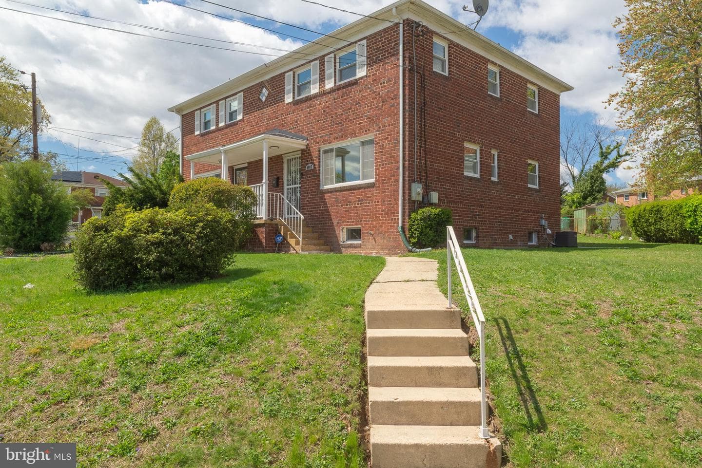 4007 28th Avenue photo 3