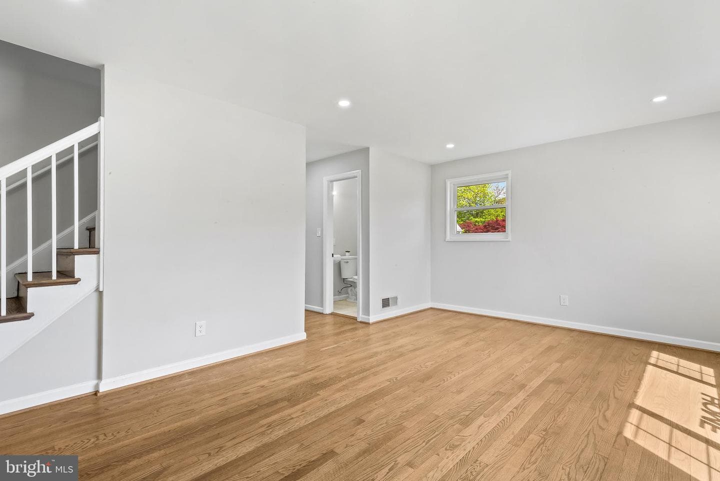 4007 28th Avenue photo 8