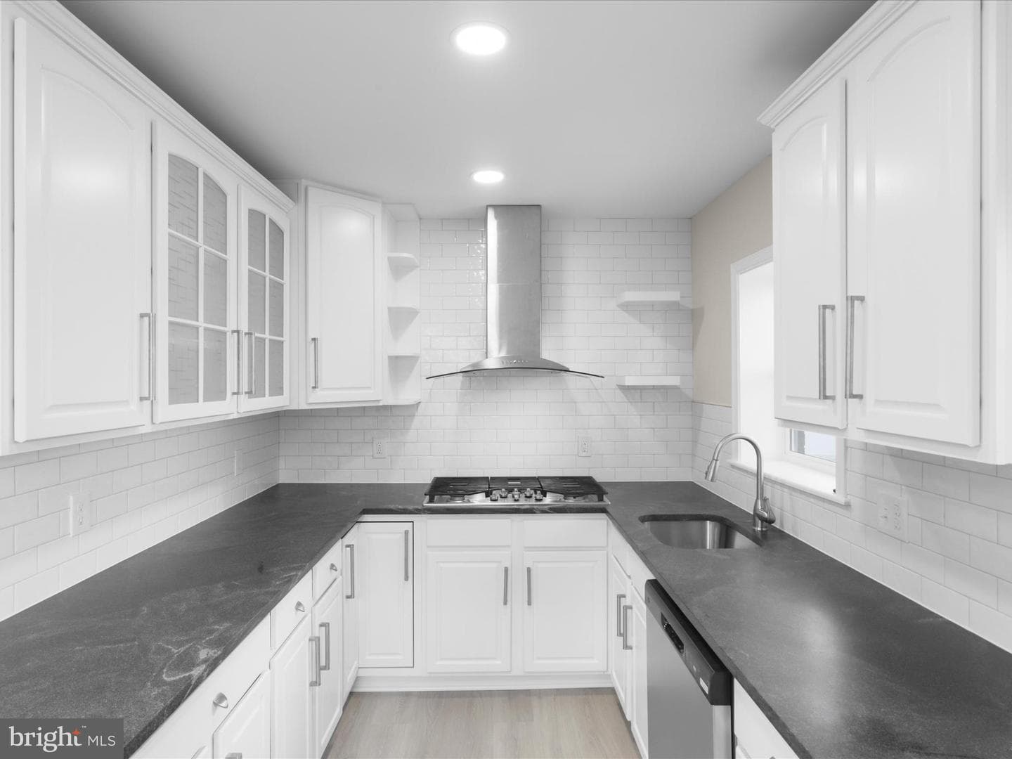 1001 Highview Drive photo 10