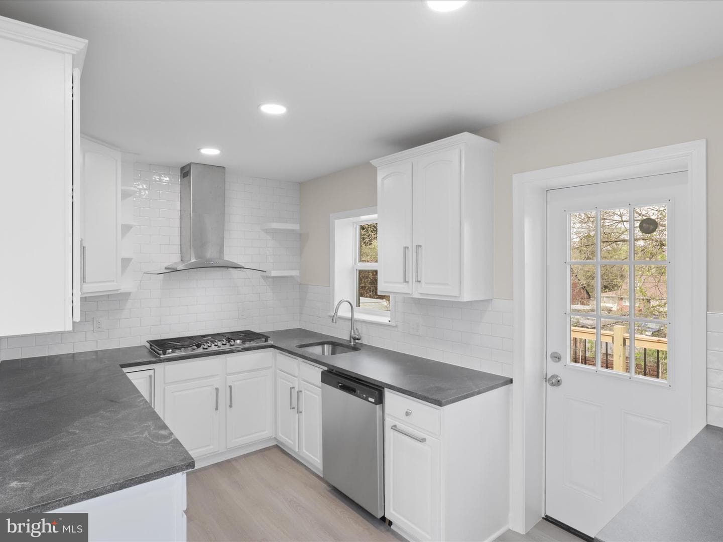 1001 Highview Drive photo 11