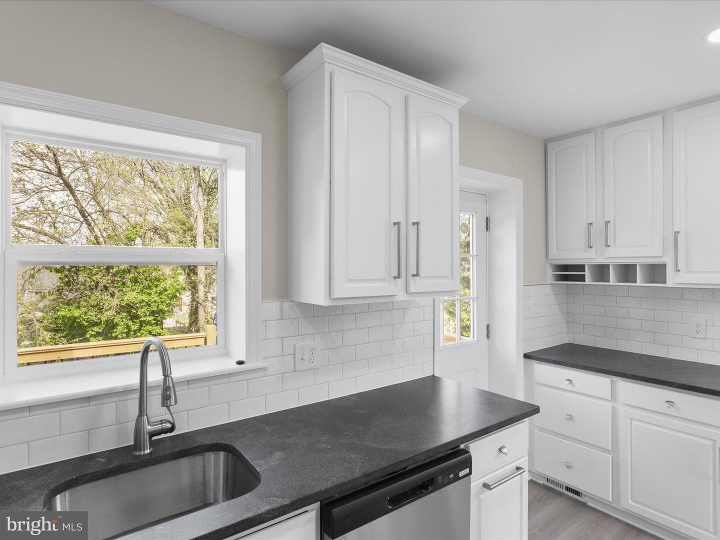 1001 Highview Drive photo 12